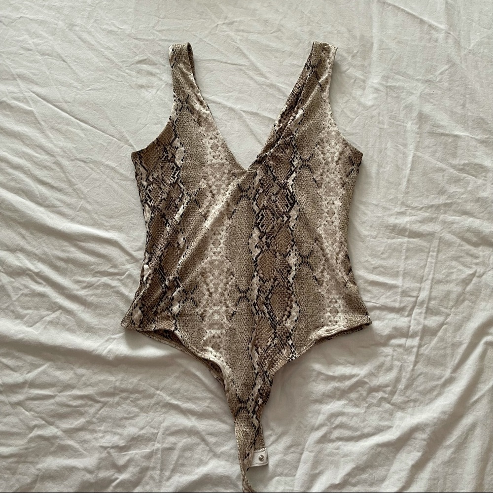 Lulus snakeskin print bodysuit